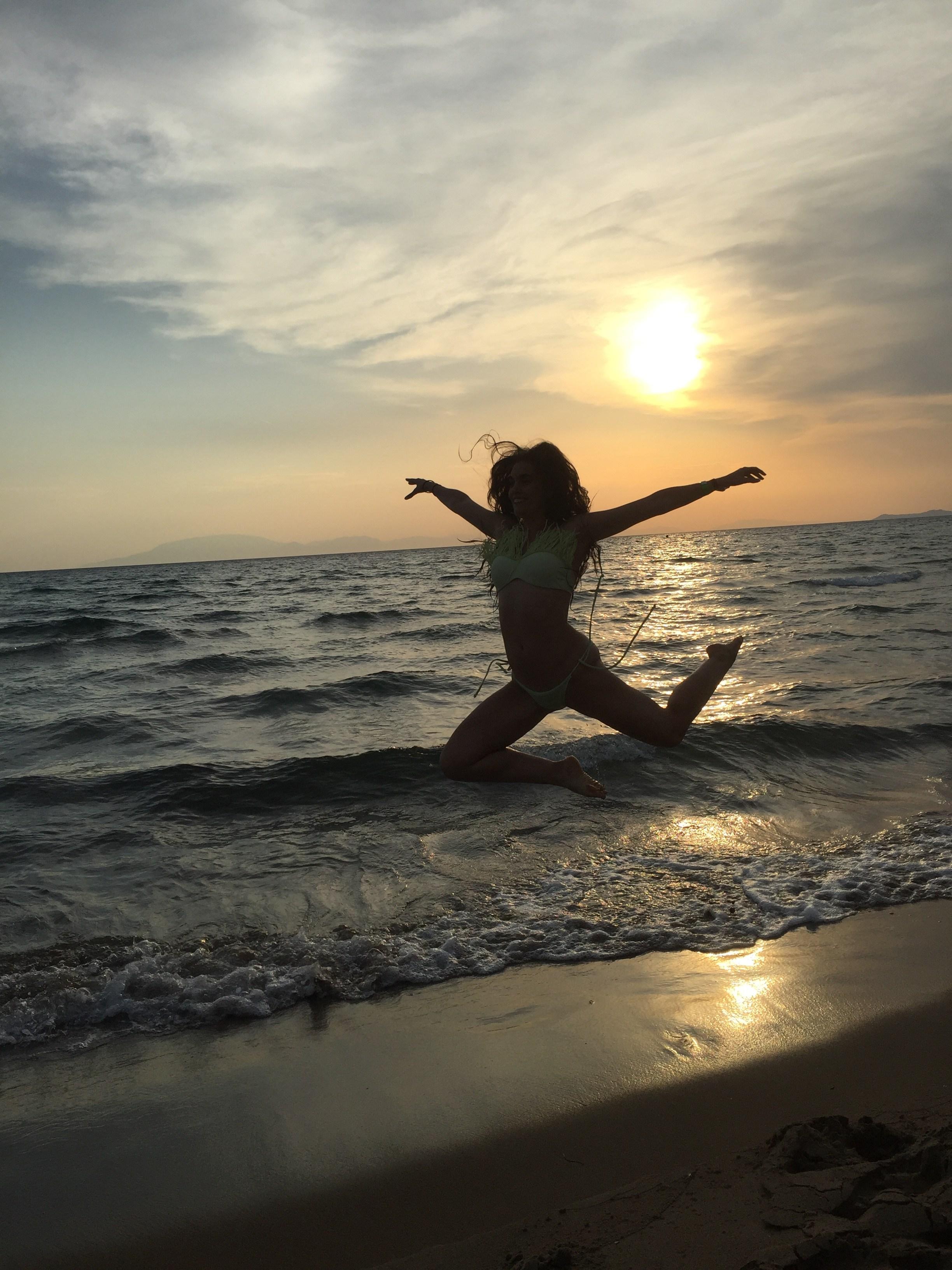 How Impulse Decisions Sabotage Your Success - e3q04j9